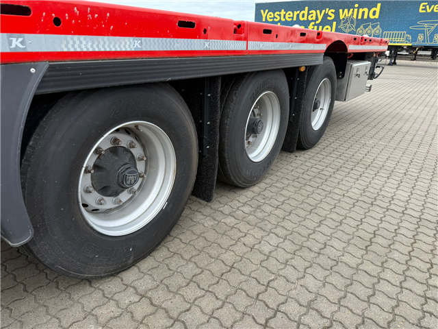 Kässbohrer SPA X3 Flatbed