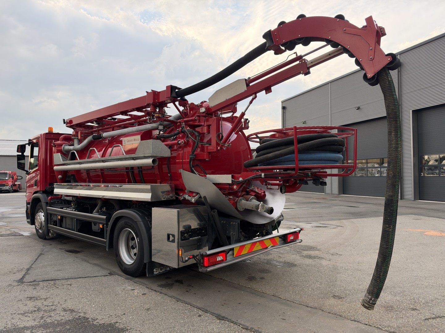 Scania P280 4x2 Simon Moos SLS1648 8.000 l. Kombi