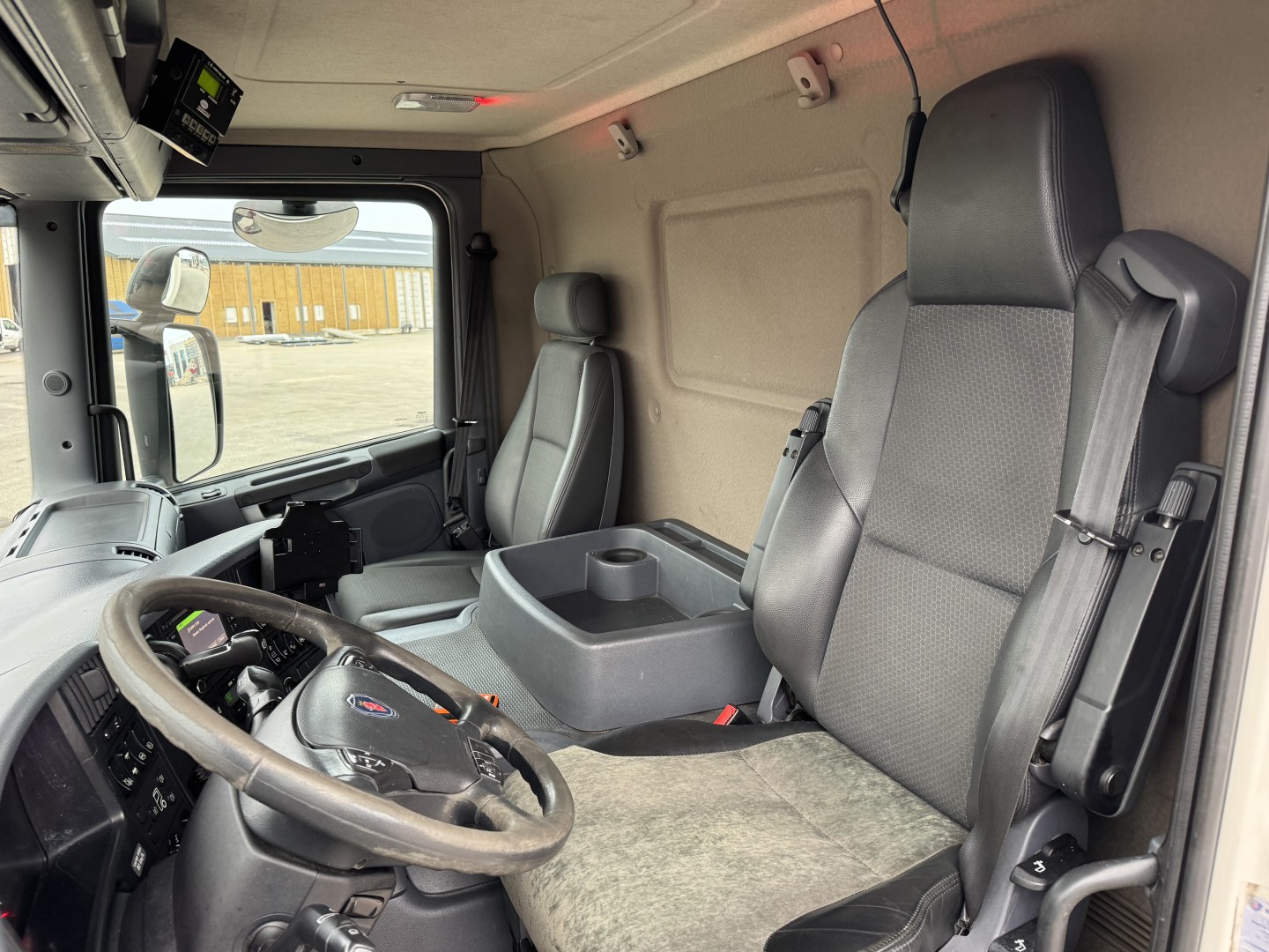 Scania P320 6x2*4 Carrier Supra 1250 Mt 9.90 m. kasse